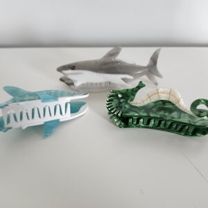 NueShiny Set of Three Hair Clips Ocean Animals Whale Shark Seahorse